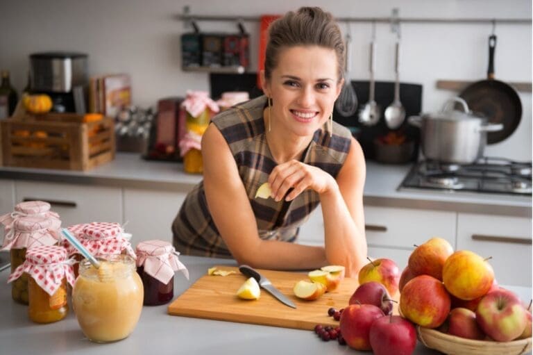 From Crash Diets to Sustainable Solutions: A Guide to Safe Weight Loss. Tips from Holly Roser.